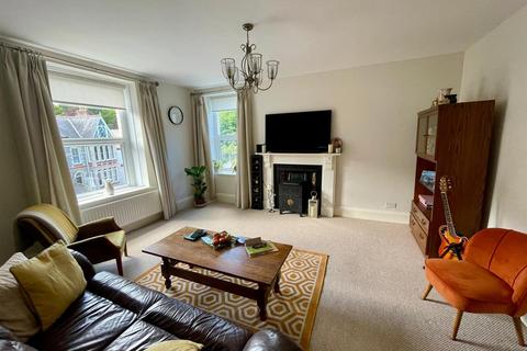 2 bedroom flat to rent, Broad Park Avenue, Ilfracombe EX34