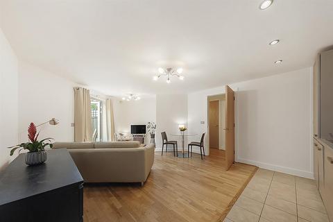 2 bedroom flat to rent, Stane Grove, SW9