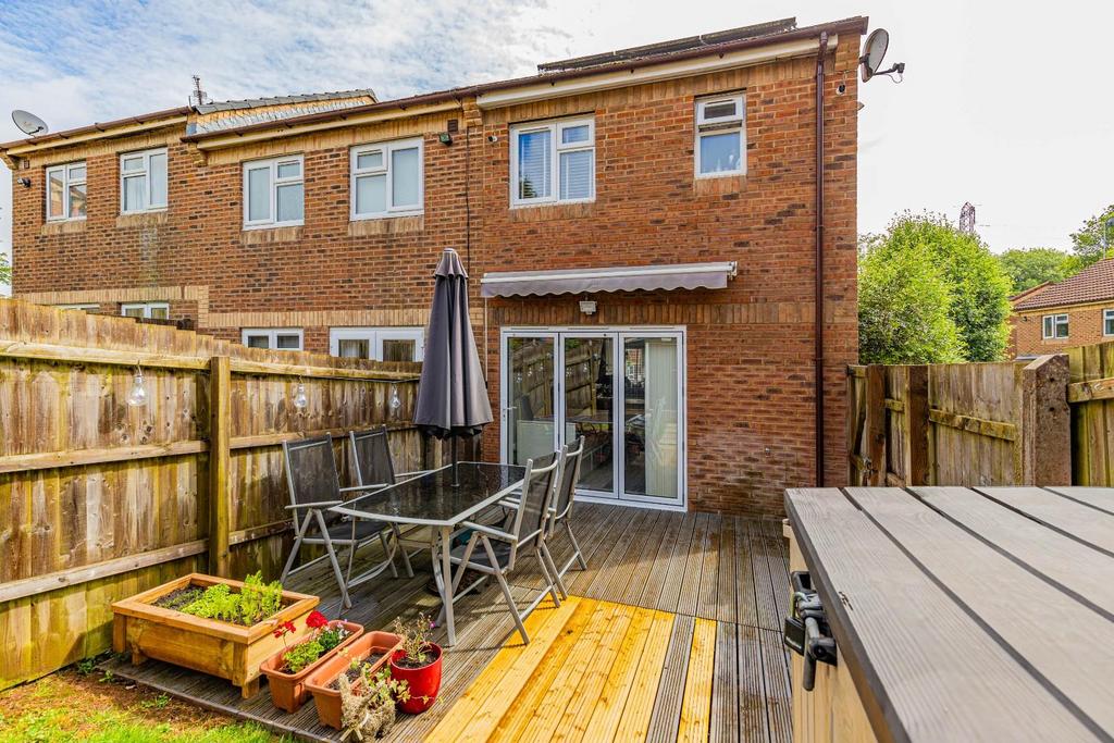 Lilburne Close 2a-13.jpg