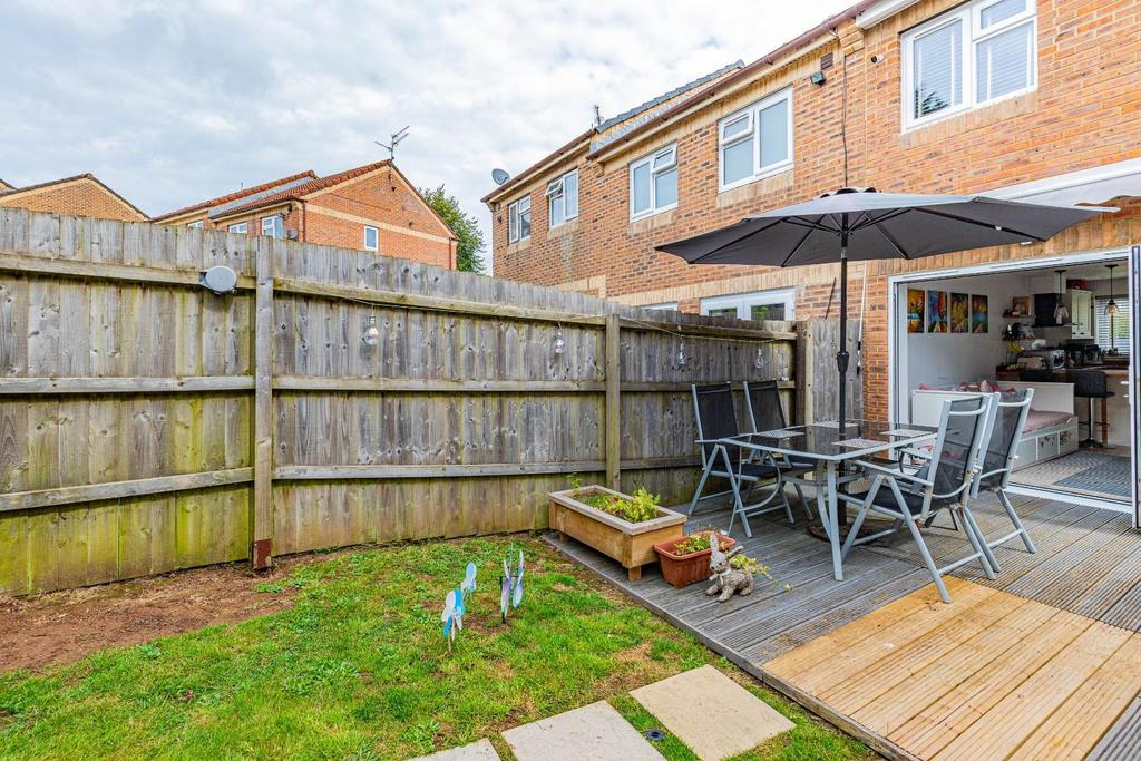 Lilburne Close 2a new-10.jpg