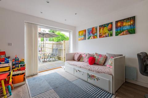 2a Lilburne Close, Pontprennau, Cardiff, CF23 8LW