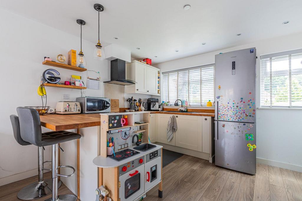 Lilburne Close 2a new-2.jpg