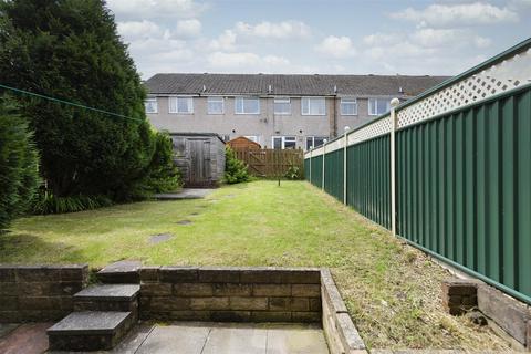 2 bedroom end of terrace house for sale, Lindley Avenue, Huddersfield HD3