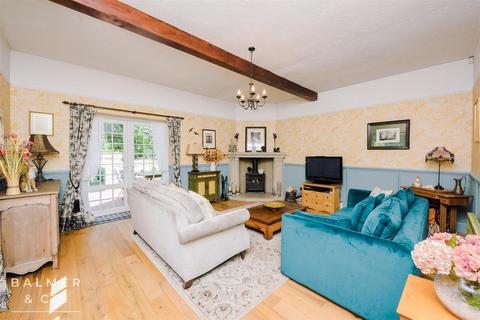 3 bedroom character property for sale, Old Hall Mill Lane, Atherton M46