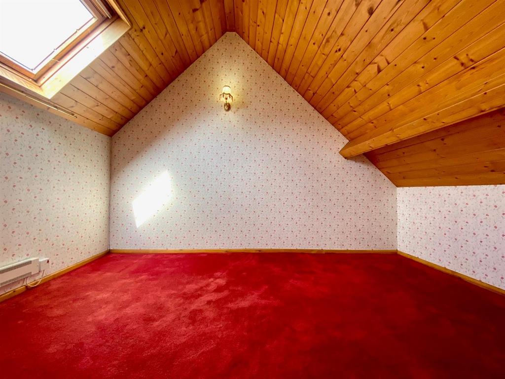 Bramleys Estate Agents - Plover Road - Lindley (2)
