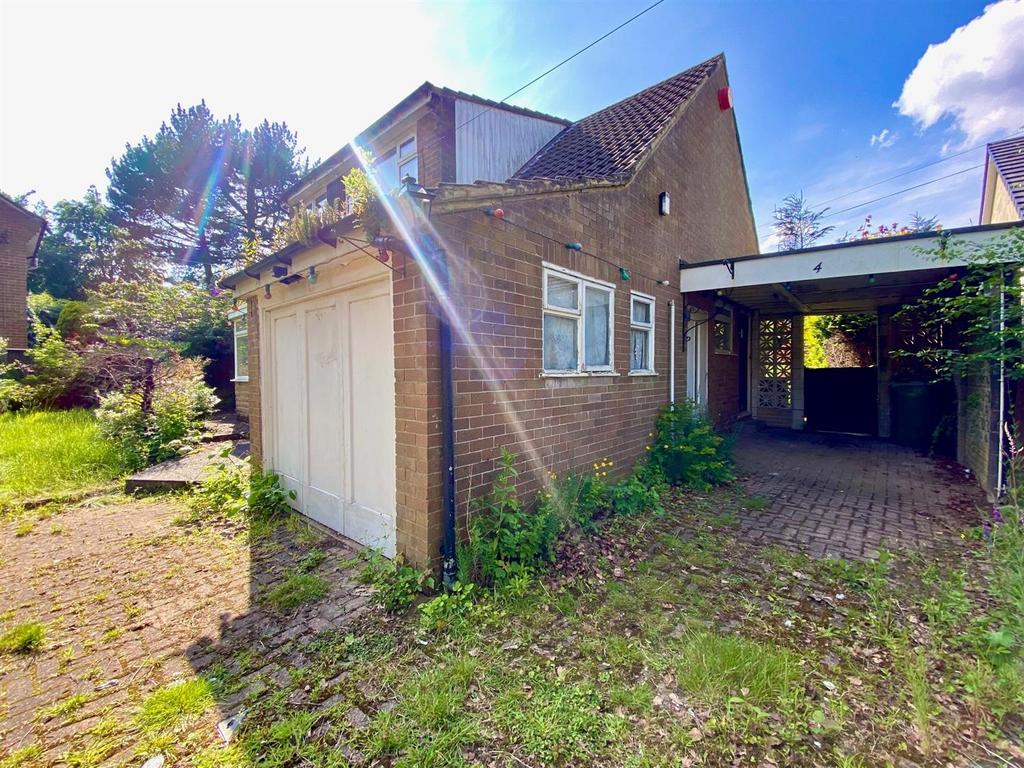 Bramleys Estate Agents - Plover Road - Lindley (8)