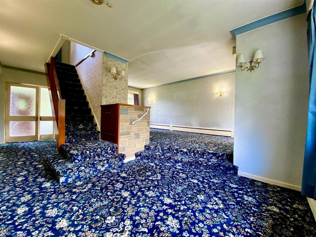 Bramleys Estate Agents - Plover Road - Lindley (6)