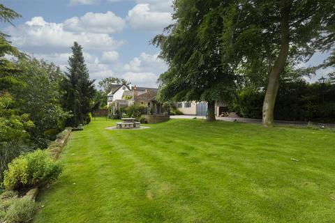 5 bedroom detached house for sale, Hopton Hall Lane, Mirfield