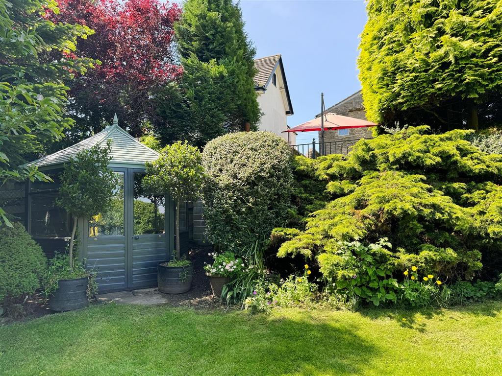 Summerhouse2.jpg