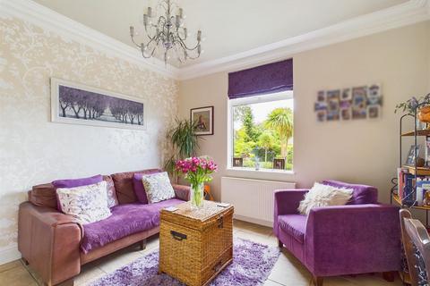 7 Kirk Road, Nottingham, NG3 6GX