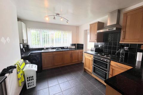 3 bedroom detached house to rent, Peveril Crescent, West Hallam, DE7 6JF