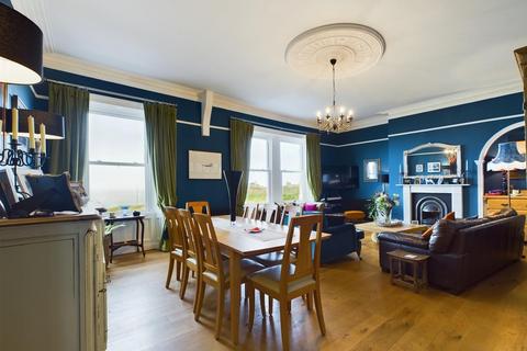 3 bedroom maisonette for sale, Percy Gardens, Tynemouth