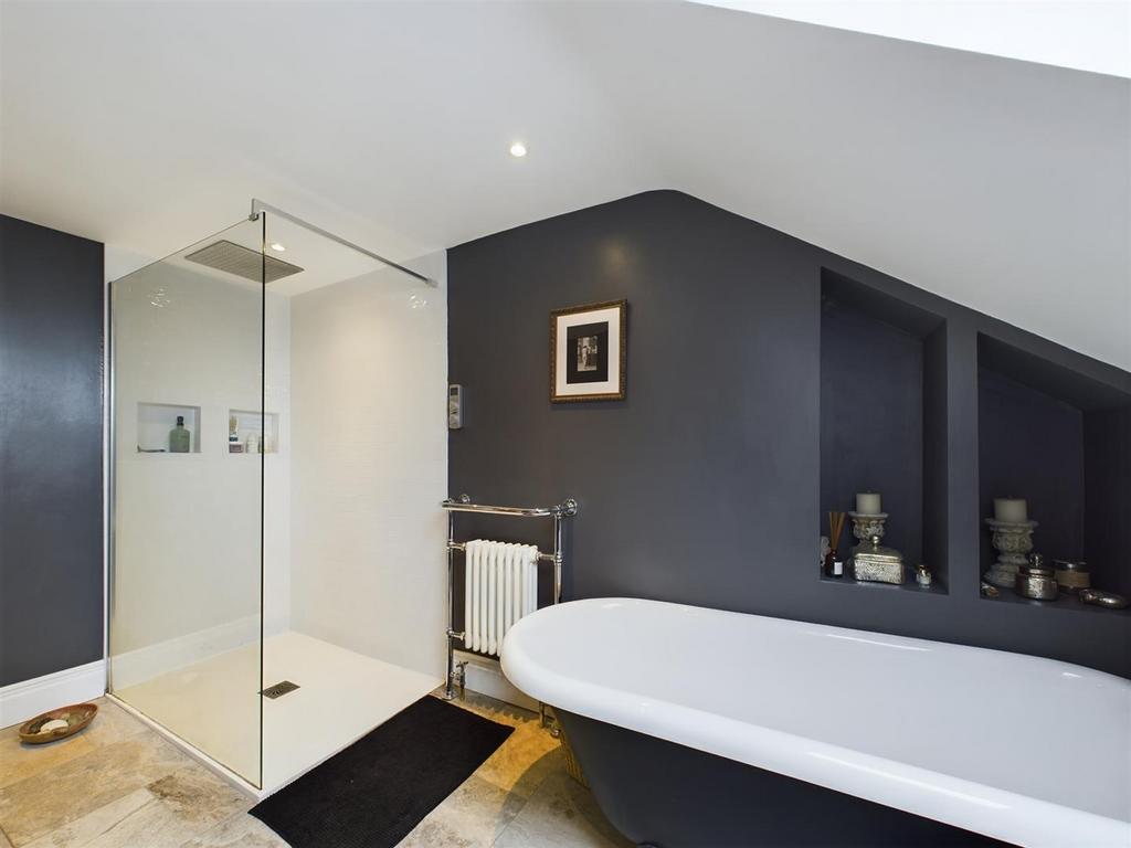 Bath 2.jpg