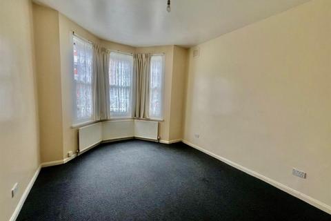 2 bedroom maisonette for sale, London Road, Wembley