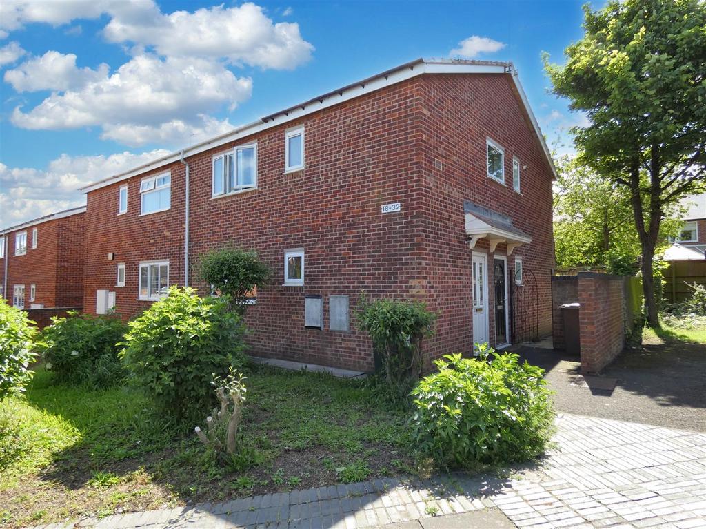 Whittingham Close, Tynemouth 2 bed apartment for sale £120,000