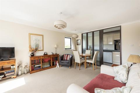 2 bedroom retirement property for sale, Granville Road, St. Albans