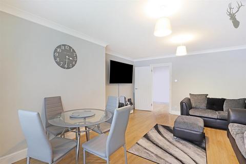 1 bedroom flat to rent, 25 Forest View, Chingford E4