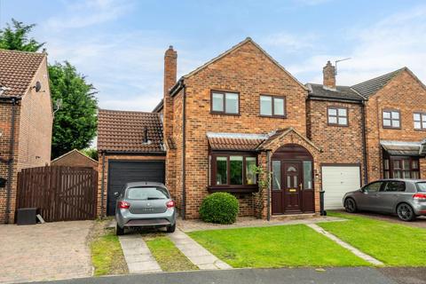 3 bedroom detached house for sale, Holmes Drive, Riccall, York