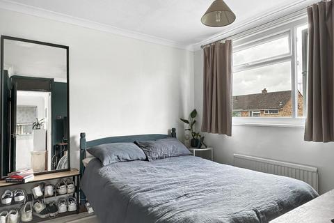 6 Burnham Close, Cambridge, CB1 9XN