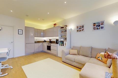 1 bedroom apartment for sale, Granton House, Silbury Boulevard, Milton Keynes