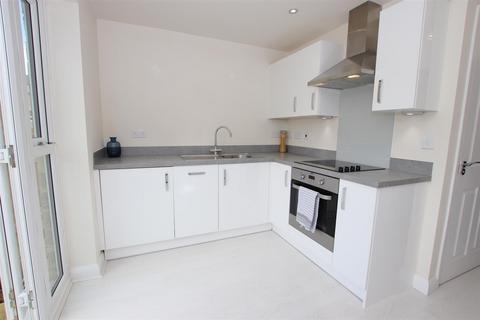 17 Fetlock Drive, Bradford, BD2 3FH