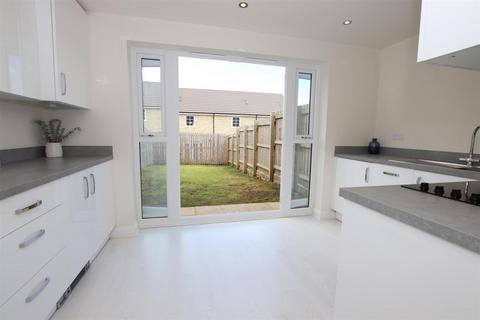 17 Fetlock Drive, Bradford, BD2 3FH