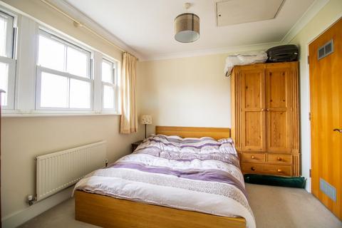 3 bedroom apartment for sale, St. Matthew's Gardens, Cambridge