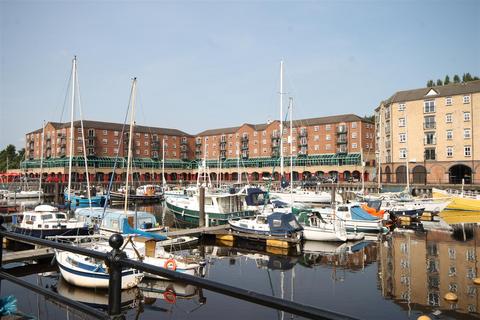 4 bedroom terraced house for sale, Trinity Courtyard, St Peters Basin, Newcastle Upon Tyne