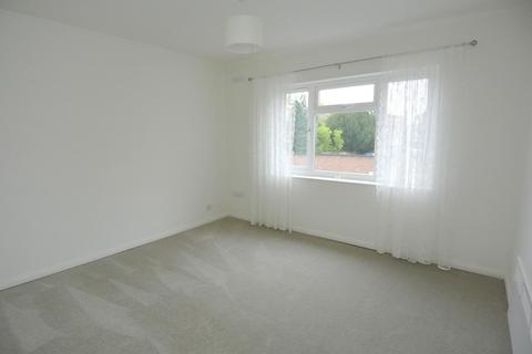 1 bedroom flat for sale, Elmcroft Drive, Ashford TW15