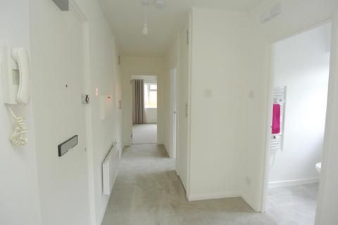 1 bedroom flat for sale, Elmcroft Drive, Ashford TW15