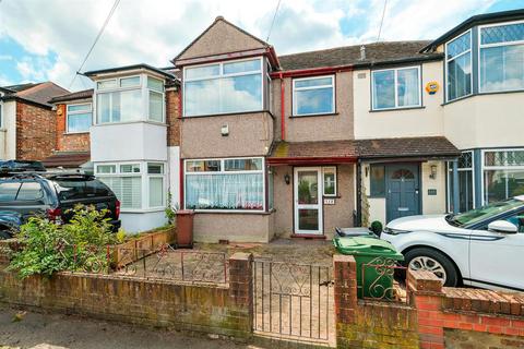 4 bedroom terraced house for sale, Ainslie Wood Road, Chingford