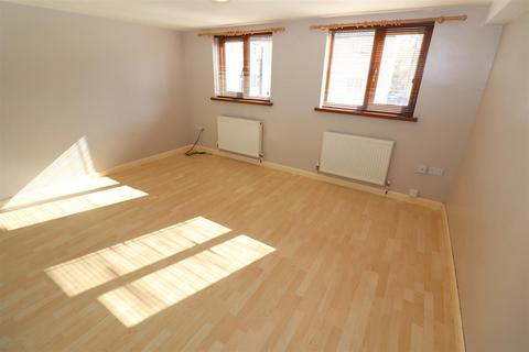 Studio for sale, Station Road, Irthlingborough NN9