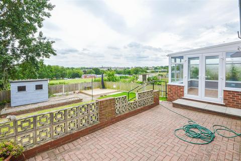 3 bedroom semi-detached house for sale, Hanby Avenue, Altofts WF6