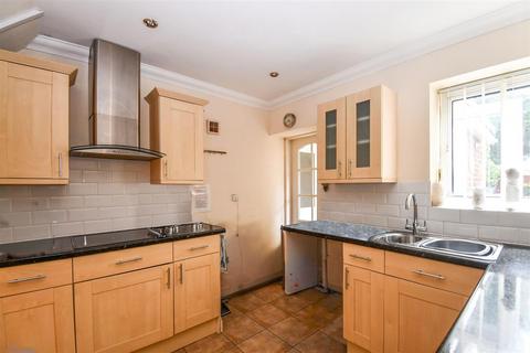 20 Dawnay Drive, Anlaby, Hull, HU10 6TD