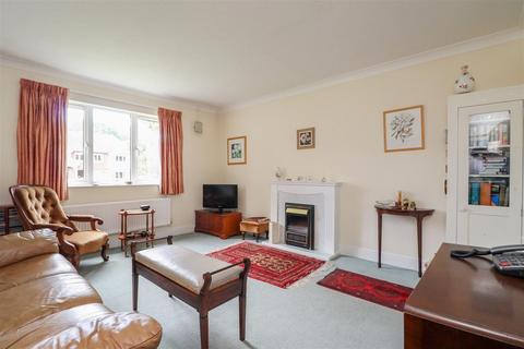 3 bedroom flat for sale, Tanbridge Park, Horsham