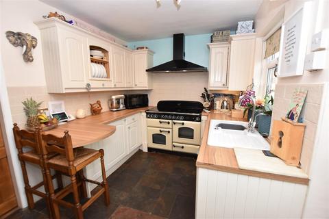 3 bedroom cottage for sale, Westfield Lane, Fitling, Hull