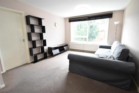 2 bedroom apartment to rent, Parklands, Surbiton