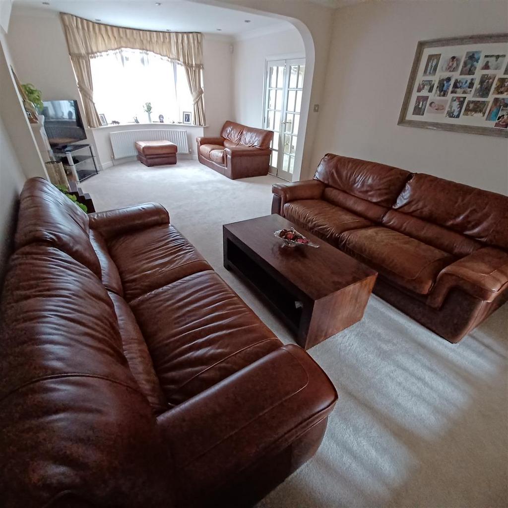 Lounge Rear Aspect