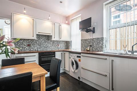 38 Cox Road, Sheffield, S6 4SY