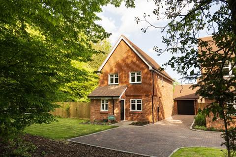 3 bedroom detached house for sale, Merrifield Lane, Burgess Hill RH15