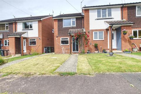 2 bedroom end of terrace house for sale, Mistley Close, Bexhill-On-Sea