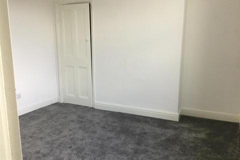 2 bedroom house to rent, Ruskin Street, Hull