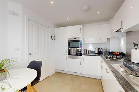 3 bedroom terraced house for sale, Barrowfield Drive, Stamford