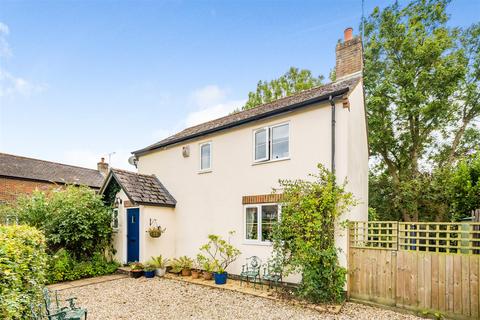 3 bedroom detached house for sale, Wrackle Close, Stratton, Dorchester