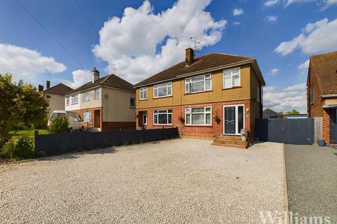 3 bedroom semi-detached house for sale, Cowley Close, Aylesbury HP22