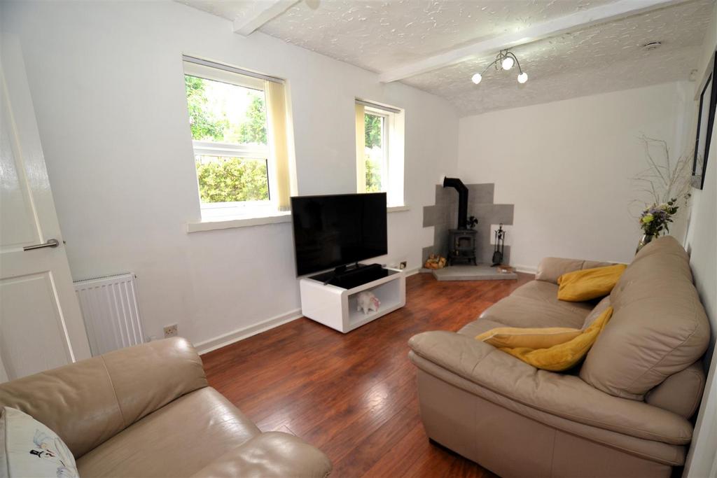 Liversedge Row, Great Horton, Bradford 2 bed semidetached bungalow for