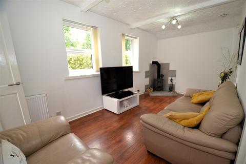 18 Liversedge Row, Bradford, BD7 3LD