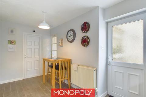 52 Ffordd Celyn, Denbigh, LL16 5UU