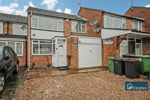 3 bedroom terraced house to rent, Tresillian Road, Coventry