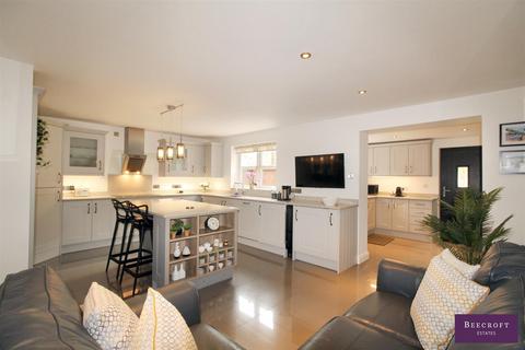 4 bedroom detached house for sale, Lundhill Farm Mews, Hemingfield, BARNSLEY